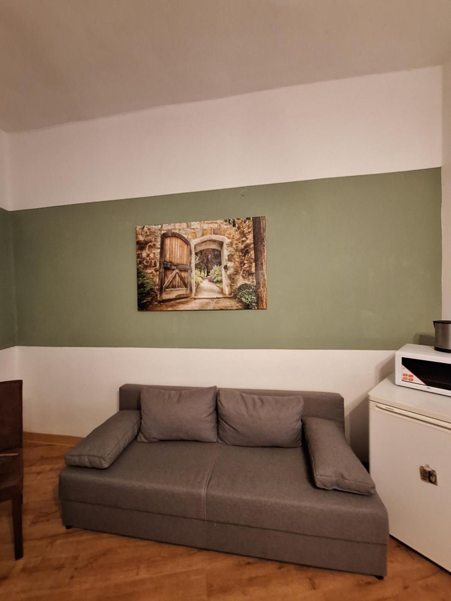 Gaststaette Und Pension Zur Schiene Merseburg Pokoj fotografie